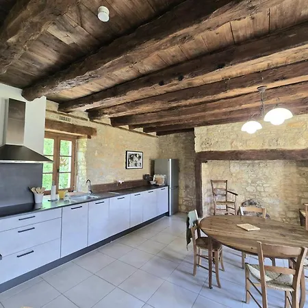 Maison Traditionnelle Du Perigord Avec Animaux Admis, Proche Sarlat - Fr-1-616-187 Borrèze